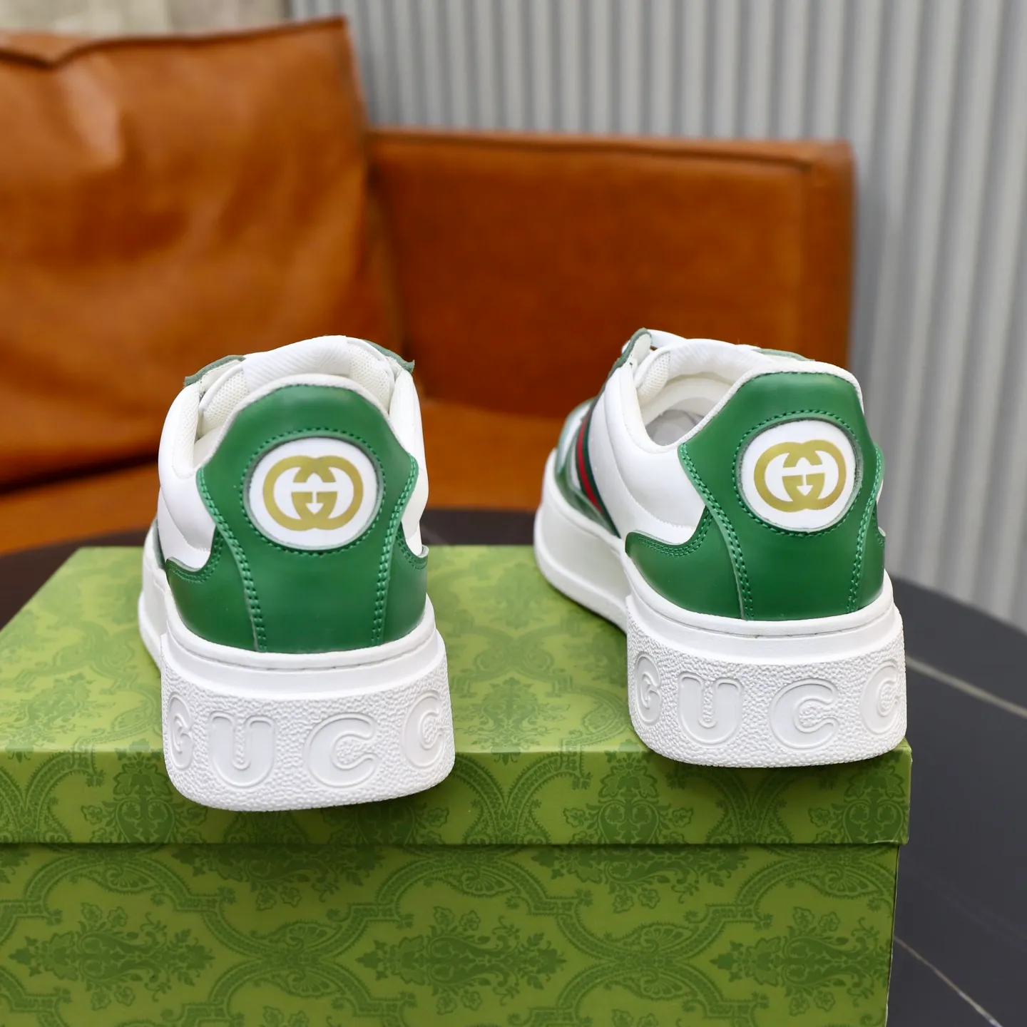 Ex-factory price: 400💰🙅‍♂️🙅‍♂️🙅‍♂️ Brand: GUCCI Standard code: 38-44 (45 customized) Grade: Same as the official website Material: Original leather stitching brand cloth Comfortable and breathable sheepskin lining Lightweight and wear-resistant outsole Style category: Men's fashionable casual shoes Sports shoes Distinguished luxury brand elements Top luxury Color: actual picture color